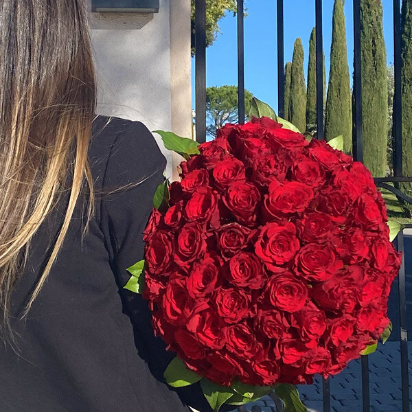 bouquet 80 roses rouges bloomyrama comparateur