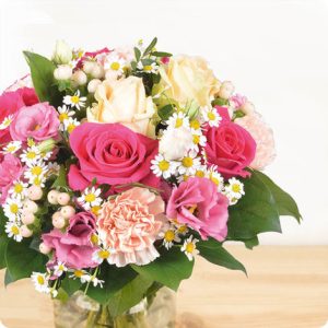 Bouquet rond champêtre tons roses livraison de fleurs comparateur bloomyrama